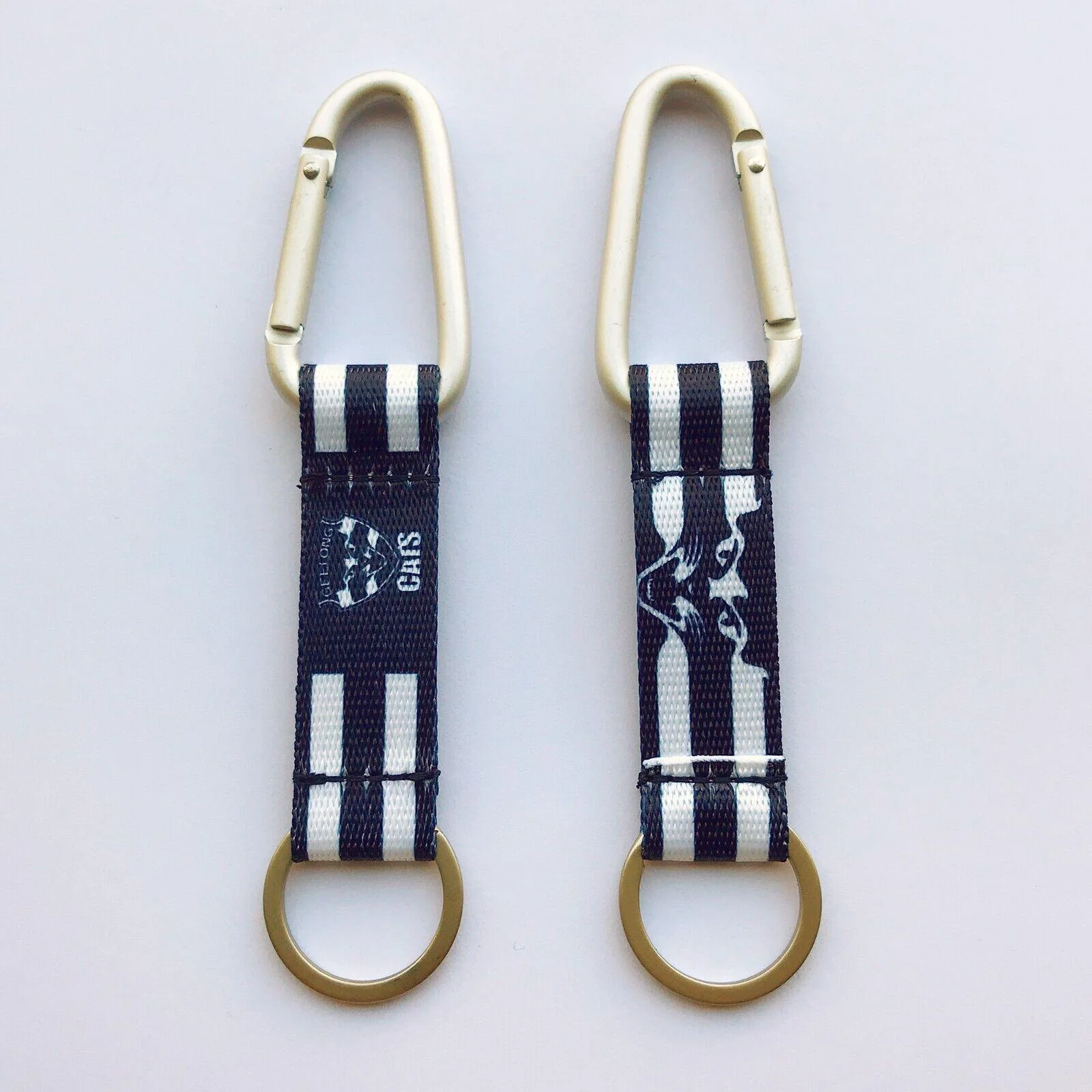 AFL Carabiner Key Ring - Geelong Cats - Keyring - Clip and Ring - Image 2