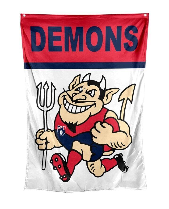 AFL Retro Wall Flag - Melbourne Demons - Cape Flag - Approx 100cm x70cm - Image 2