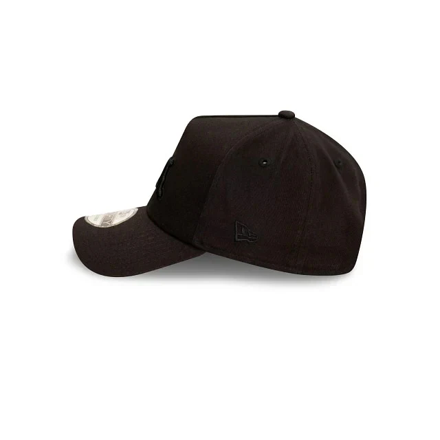 NRL Black on Black Cap - South Sydney Rabbitohs - Adult - Unisex - 9FORTY - Hat - Image 4